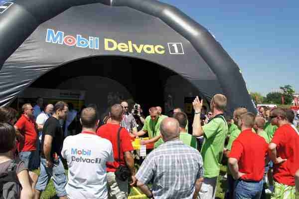Mobil Delvac Strong Traker 2012