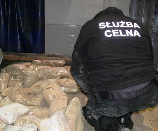 Prawie 100 kg heroiny w rękach polskich celników