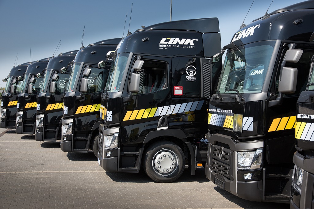Nowe ciężarówki Renault Trucks we flocie LINK