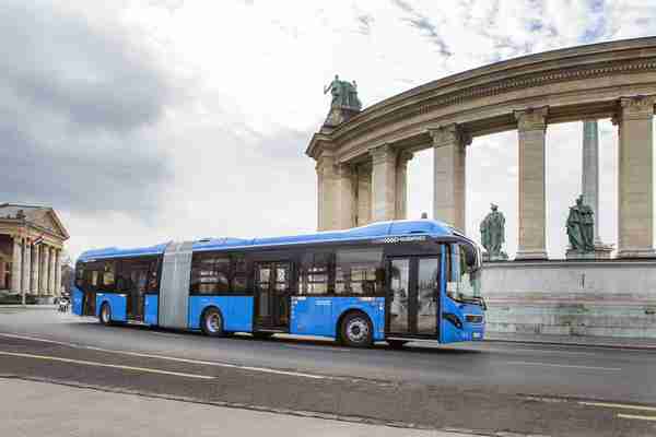 Volvo Buses dostarczyło 28 autobusów do Budapesztu