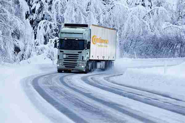 Opony zimowe Continental do samochodów ciężarowych i autobusów
