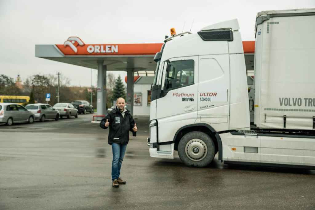 Grzegorz Biegun najlepszym kierowcą ciężarówki w PLATINUM ULTOR Driving School