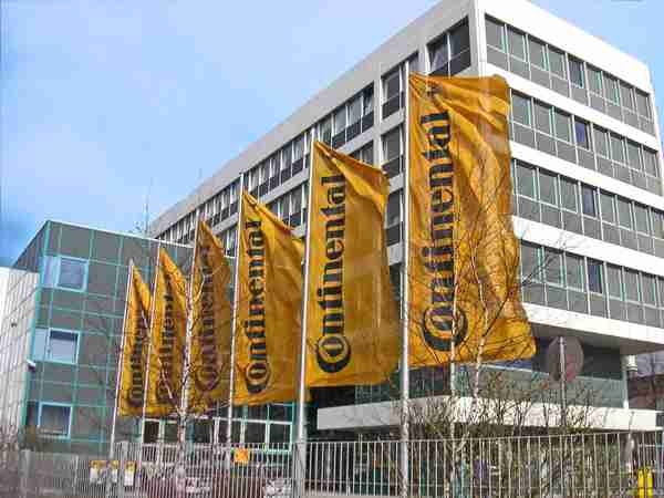 Continental AG wraca na listę największych spółek niemieckiej giełdy