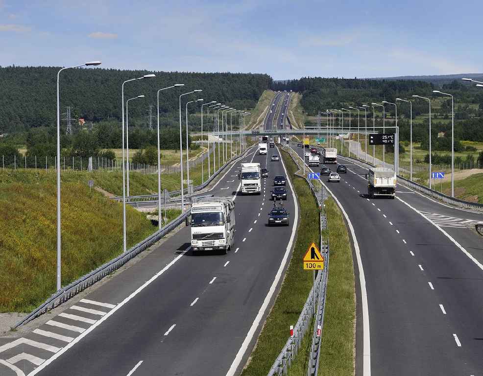 Kapsch największym operatorem systemów poboru opłat drogowych w Polsce