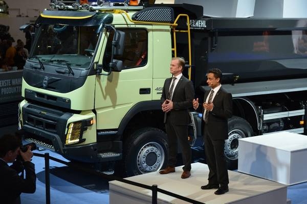 Nowe Volvo FMX w centrum uwagi na wystawie Bauma