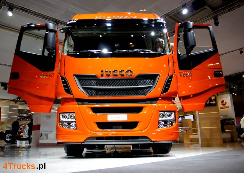 Stralis Hi-Way - Truck of the Year 2013