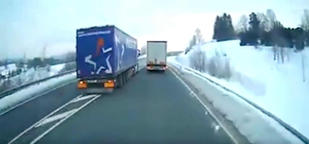 Kierowca ciężarówki wyprzedzał mimo zakazu