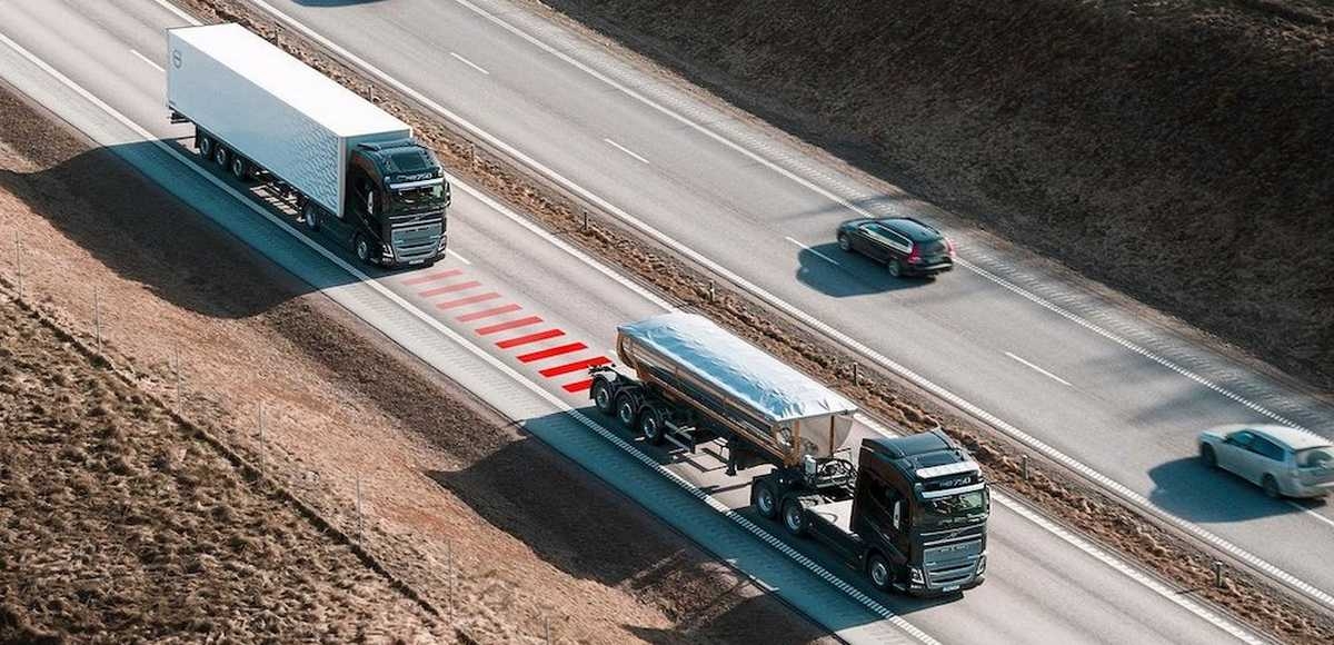 Volvo Trucks zaprezentował nową funkcję bezpieczeństwa - Distance Alert