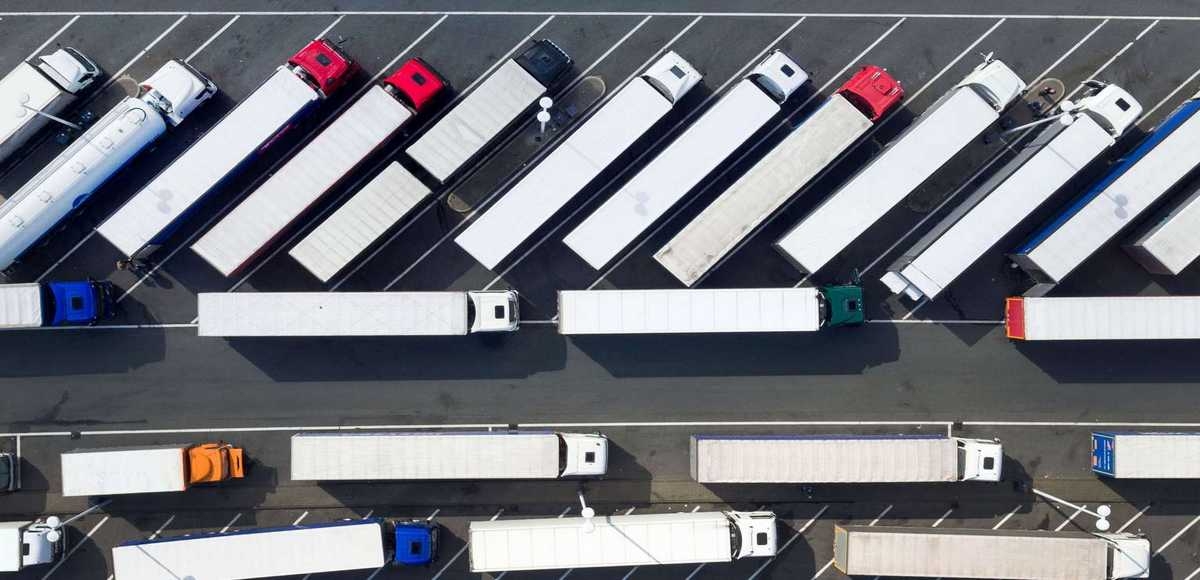 Nowe miejsca parkingowe dla 70 samochodów ciężarowych