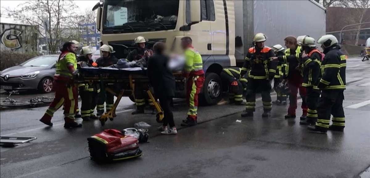 Hamburg. Kolejny wypadek z udziałem ciężarówki i rowerzysty.