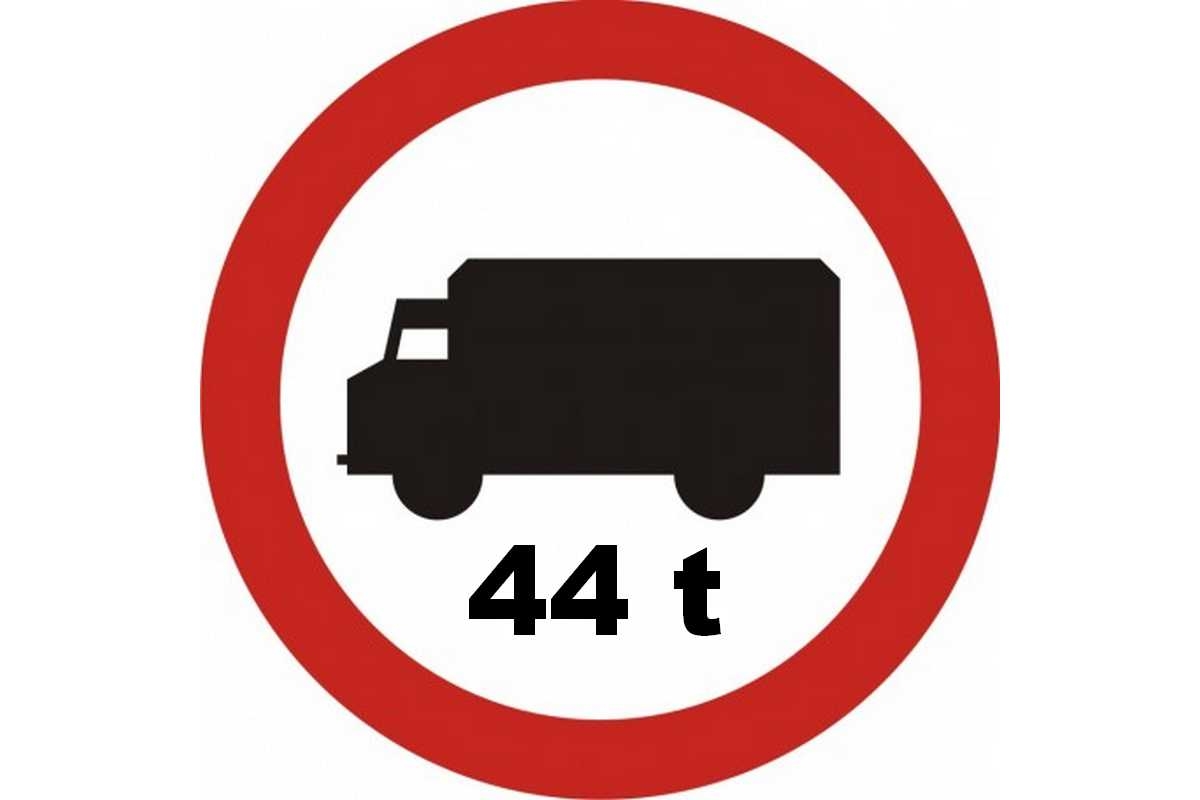 44 t