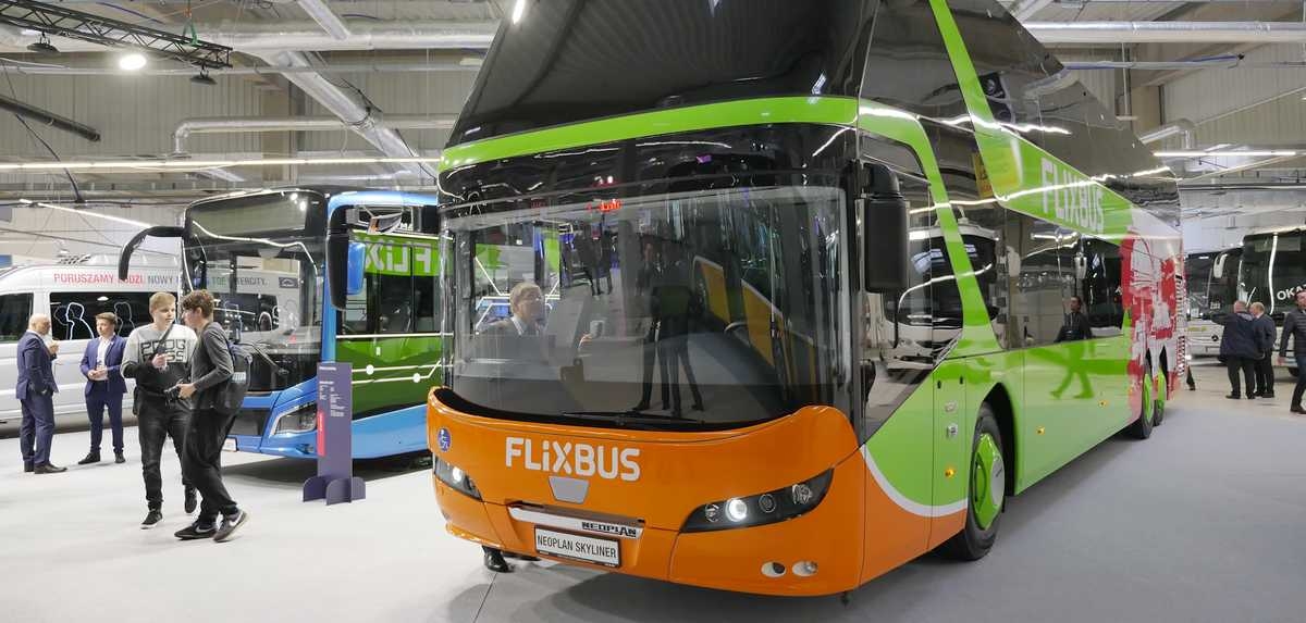Przekazanie pierwszego w Polsce autobusu Neoplan dla firmy Flixbus 