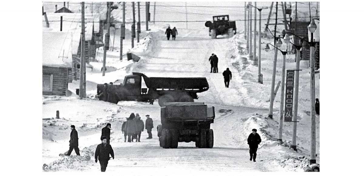 Radzieckie metody odpalania ciężarówek w zimie