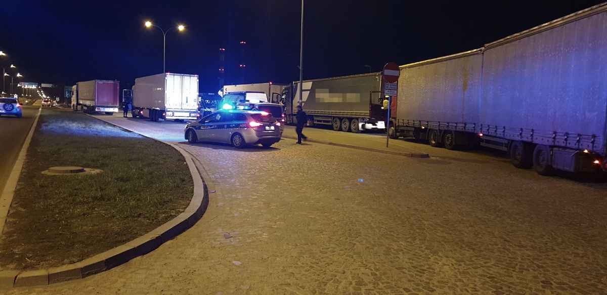 WITD Białystok - nocne kontrole ciężarówek