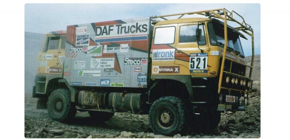 Ciężarówka DAF FAV-3300DKX2 