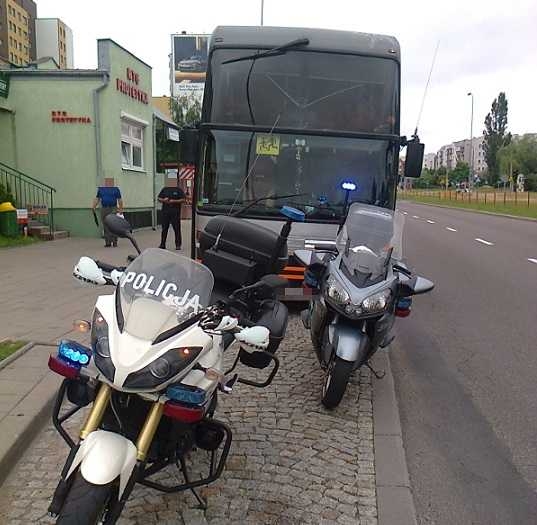 WITD: Patrol motocyklowy zatrzymał niesprawny autobus
