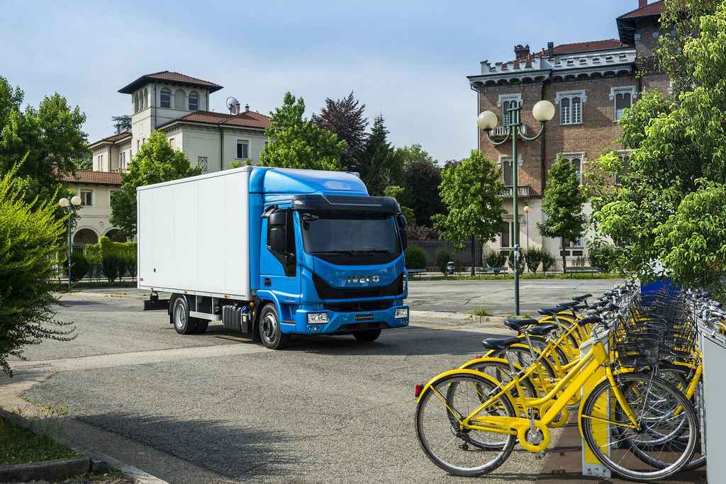 IVECO Eurocargo: ciężarówka, która lubi miasto