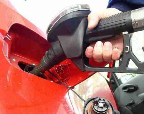 Rosną ceny na stacjach paliw