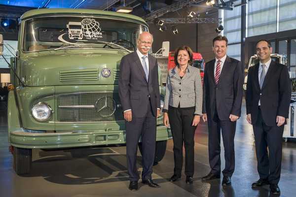 50 lat fabryki ciężarówek Mercedes-Benz w Wörth
