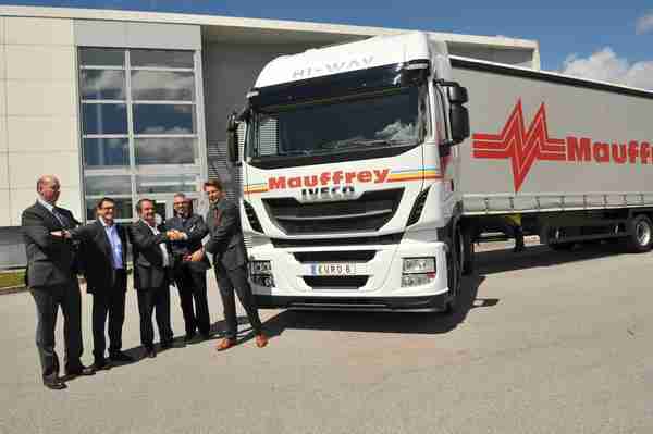 Historyczne zamówienie na 600 pojazdów Stralis Euro 6 dla Mauffrey Group