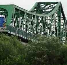 Przez most do Szczucina